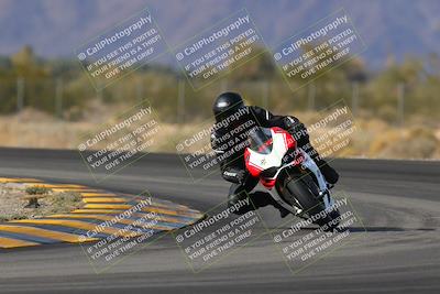 media/Dec-17-2022-SoCal Trackdays (Sat) [[224abd9271]]/Turn 7 Set 1 (1125am)/